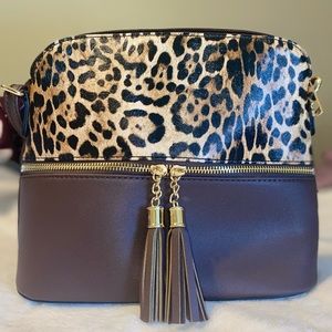 ✨ Charming Charlie Leopard Crossbody Bag - Used Once ✨
